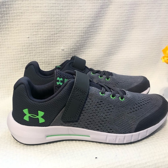 under armour boys wide shoes